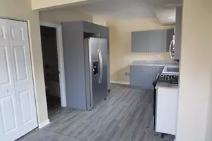 403 W Washington St, Harvard, IL 60033 - Photo 5