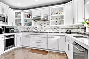 701 Caitlin Ct, Grayslake, IL 60030 - Photo 15