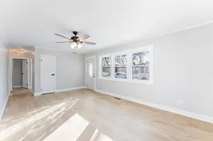 118 Well St, Park Forest, IL 60466 - Photo 3