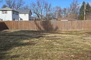 7 N State St, Glenwood, IL 60425 - Photo 7