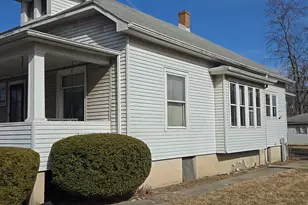 7 N State St, Glenwood, IL 60425 - Photo 3