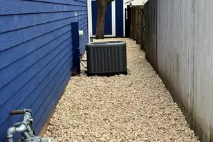 30W170 Cynthia Ct, Warrenville, IL 60555 - Photo 3