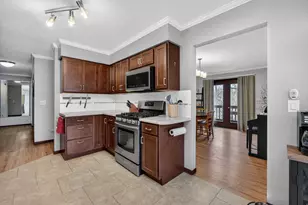 1208 35th St Dr, Moline, IL 61265 - Photo 15