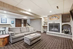1208 35th St Dr, Moline, IL 61265 - Photo 29