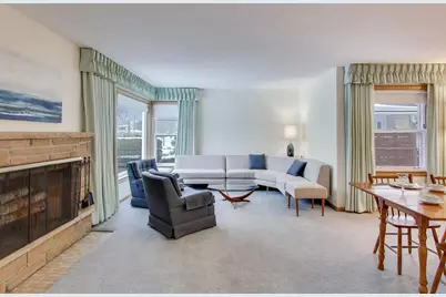 820 N Delphia Avenue, Park Ridge, IL 60068 - Photo 3