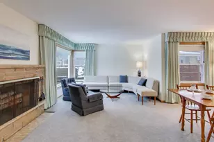 820 N Delphia Ave, Park Ridge, IL 60068 - Photo 3