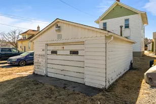 2621 5 1/2 Ave, Rock Island, IL 61201 - Photo 3