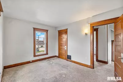 2621 5 1/2 Avenue, Rock Island, IL 61201 - Photo 17