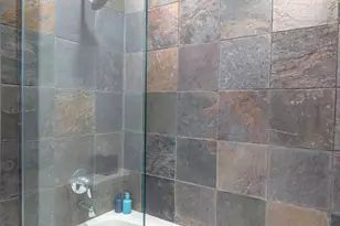 240 E Illinois St, Chicago, IL 60611 - Photo 15