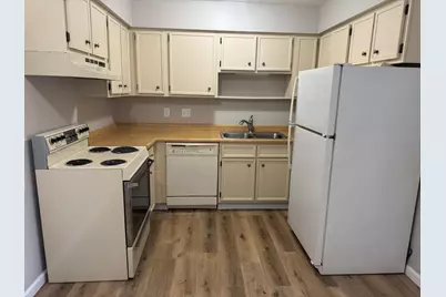 310 30th Avenue #4, Moline, IL 61265 - Photo 5