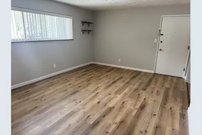 310 30th Avenue #4, Moline, IL 61265 - Photo 3