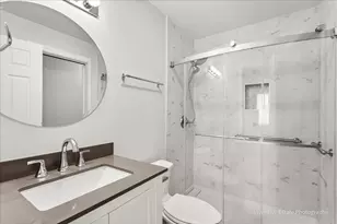 2404 Danbury Dr, Woodridge, IL 60517 - Photo 13