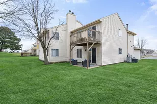 2404 Danbury Dr, Woodridge, IL 60517 - Photo 15
