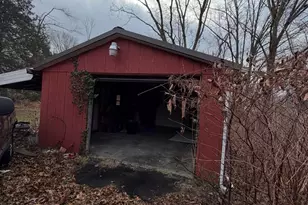 418 W Harrison St, Carrier Mills, IL 62917 - Photo 7