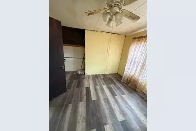 418 W Harrison Street, Carrier Mills, IL 62917 - Photo 15