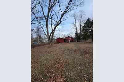 418 W Harrison Street, Carrier Mills, IL 62917 - Photo 3