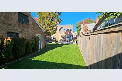 7803 W Ardmore Avenue, Chicago, IL 60631 - Photo 3