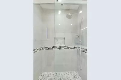 628 N May Street #2, Chicago, IL 60642 - Photo 21