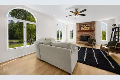 [Address not provided], Saint Charles, IL 60175 - Photo 13