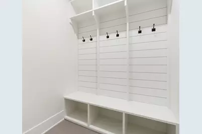 1246 W George Street, Chicago, IL 60657 - Photo 39