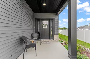 1 Prairie Trl, Monticello, IL 61856 - Photo 5
