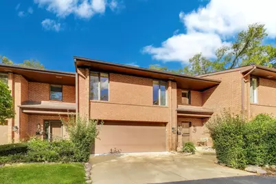 300 Boardwalk Place, Park Ridge, IL 60068 - Photo 3