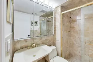 300 Boardwalk Pl, Park Ridge, IL 60068 - Photo 41