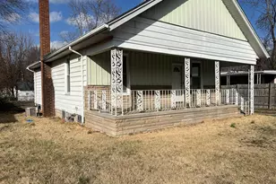 1109 W Adams St, Herrin, IL 62948 - Photo 3