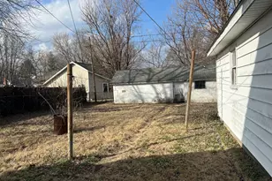 1109 W Adams St, Herrin, IL 62948 - Photo 5