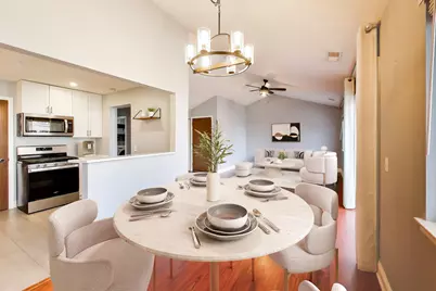 10 Waterbury Lane #M2, Schaumburg, IL 60193 - Photo 9