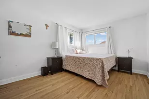 102 S Adeline Ave, Addison, IL 60101 - Photo 13