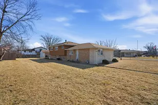 10459 S 81st Ave, Palos Hills, IL 60465 - Photo 25