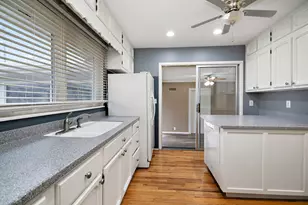 600 E Mulberry St, Watseka, IL 60970 - Photo 13