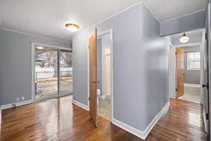 600 E Mulberry St, Watseka, IL 60970 - Photo 7