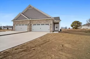 8 Stone Ml Ct, Bloomington, IL 61705 - Photo 43