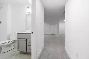 8 Stone Ml Ct, Bloomington, IL 61705 - Photo 37