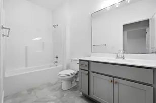 8 Stone Ml Ct, Bloomington, IL 61705 - Photo 21