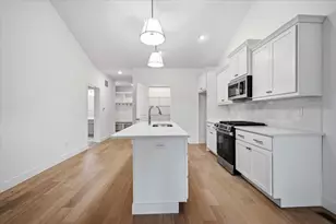 8 Stone Ml Ct, Bloomington, IL 61705 - Photo 11