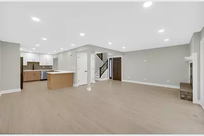 101 W Brighton Place, Mount Prospect, IL 60056 - Photo 5