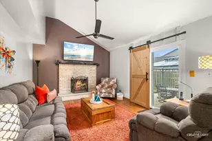 724 Small Ct, Naperville, IL 60563 - Photo 9