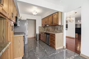 9529 Bronx Ave, Skokie, IL 60077 - Photo 11