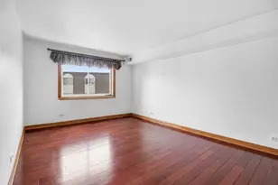 9529 Bronx Ave, Skokie, IL 60077 - Photo 15