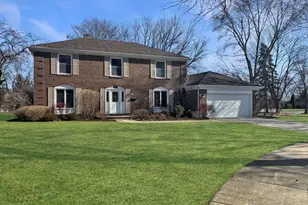 840 W Partridge Dr, Palatine, IL 60067 - Photo 1