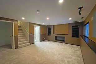 2043 Orchard Ln, Carpentersville, IL 60110 - Photo 15