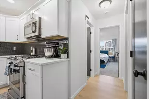 2513 Pampas Ln, Bloomington, IL 61705 - Photo 7