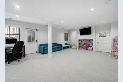 1910 N Larrabee Street, Chicago, IL 60614 - Photo 17