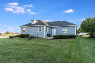 101 Bell Ct, Oswego, IL 60543 - Photo 35