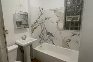 7352 S Yale Ave, Chicago, IL 60621 - Photo 3