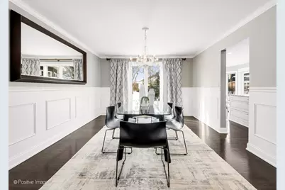 2S630 Avenue Chateaux East, Oak Brook, IL 60523 - Photo 9