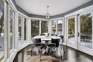 2S630 Ave Chateaux E, Oak Brook, IL 60523 - Photo 11